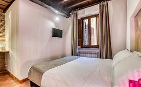 Luxury Navona
